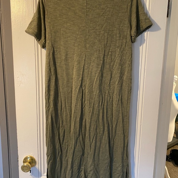 green comfy dress - Picture 2 of 3